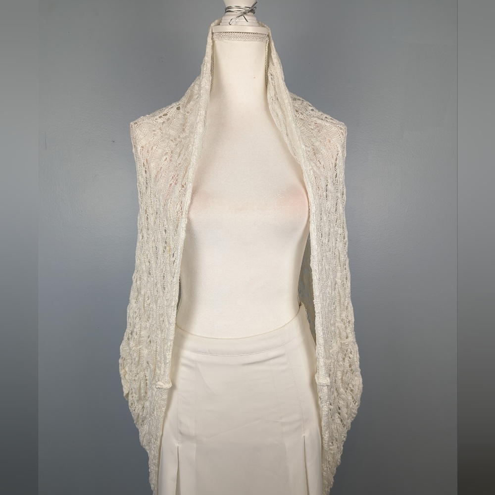 White knit cardigan